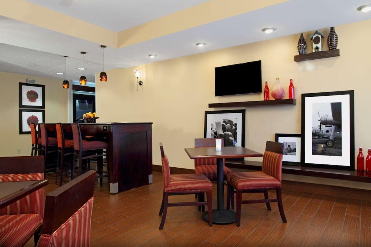 Hampton Inn Columbus-International Airport Gahanna Dış mekan fotoğraf