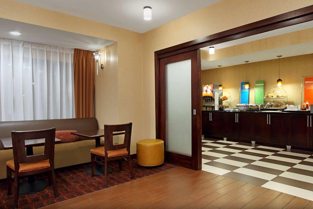 Hampton Inn Columbus-International Airport Gahanna Dış mekan fotoğraf